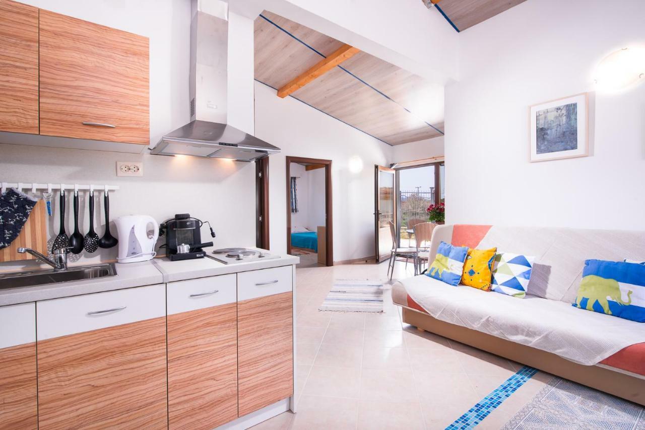 Blue Breeze Aparthotel Órmos Prínou Eksteriør bilde