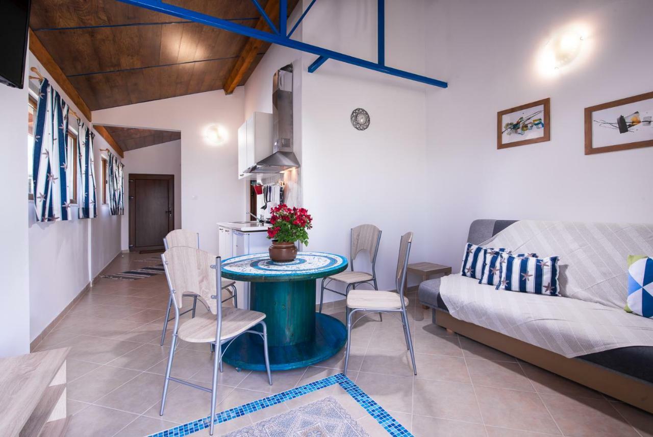 Blue Breeze Aparthotel Órmos Prínou Eksteriør bilde